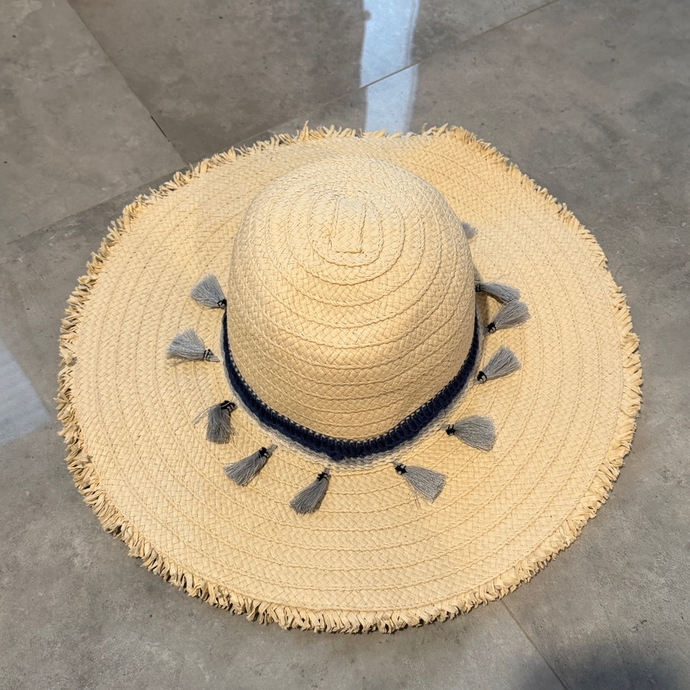 NWT! A New Day Straw Sun Hat with Tassels